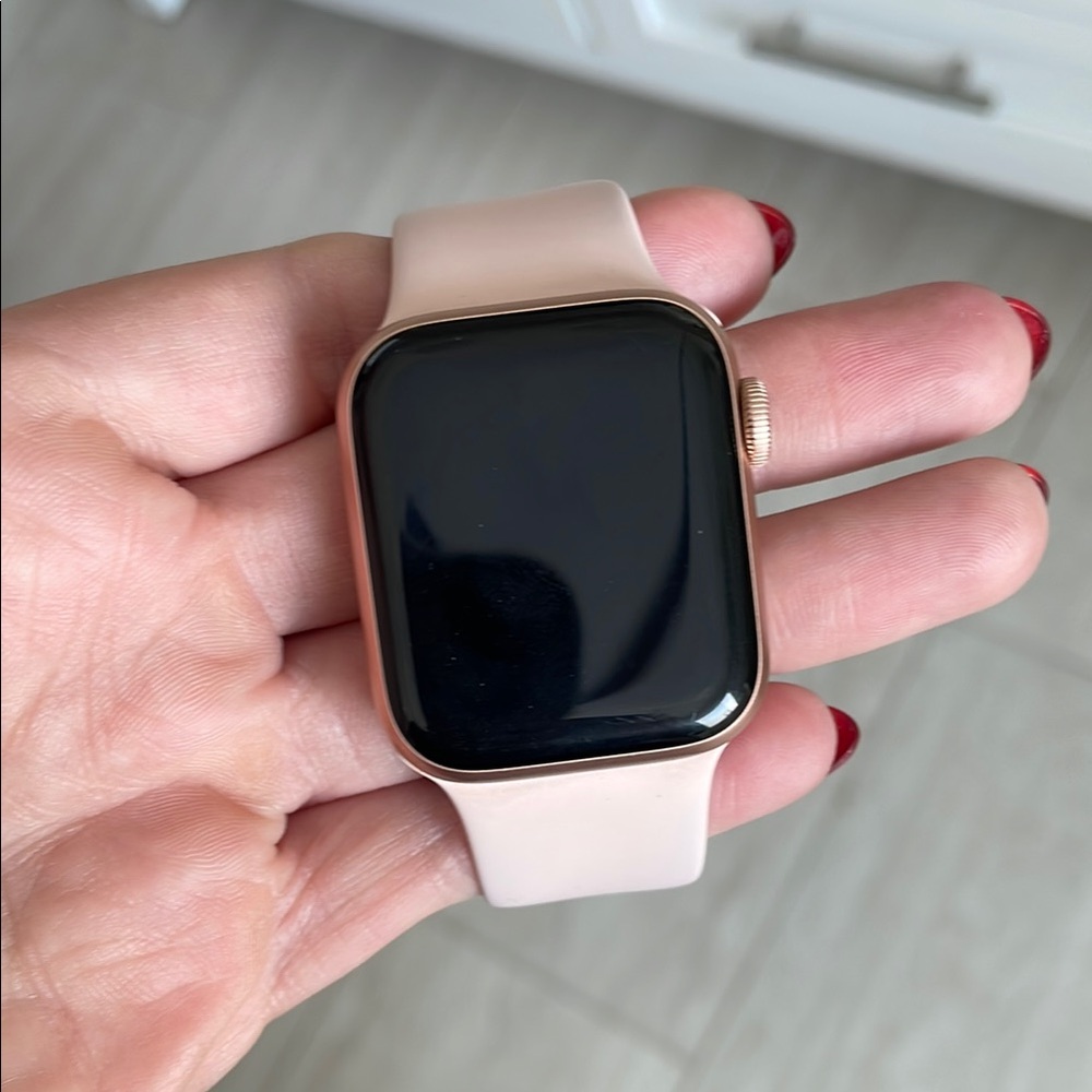 Apple Watch Series 6 GPS + cellular Rose Gold 40mm